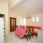 Ribarevic Apartment *