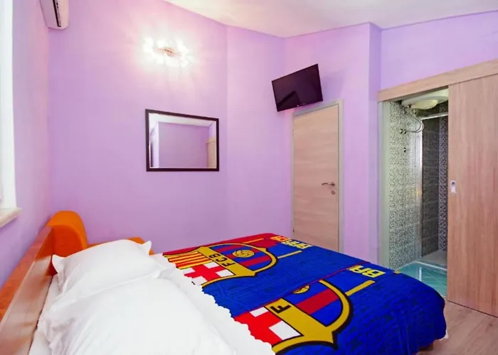 Ribarevic Макарська